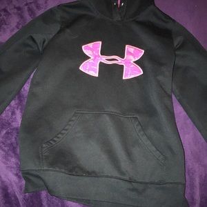 Under Armor sweatshirt
